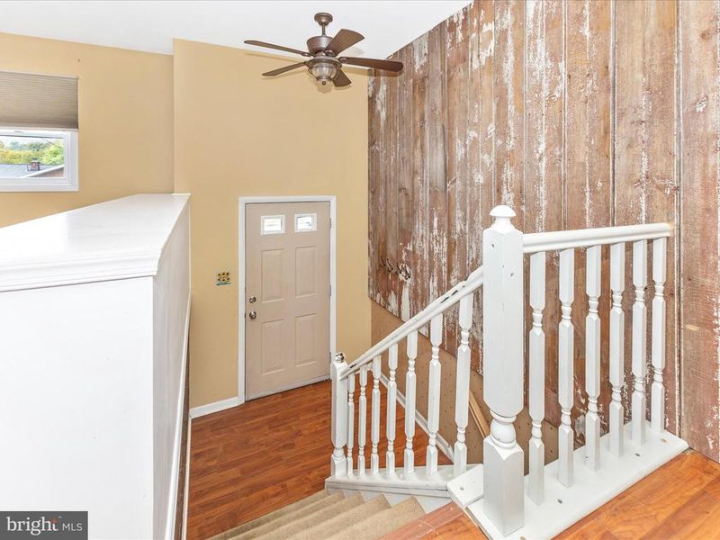 16 Elm St, Thurmont, MD 21788