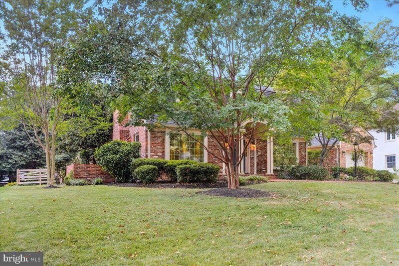 3208 Wake Dr, Kensington, MD 20895