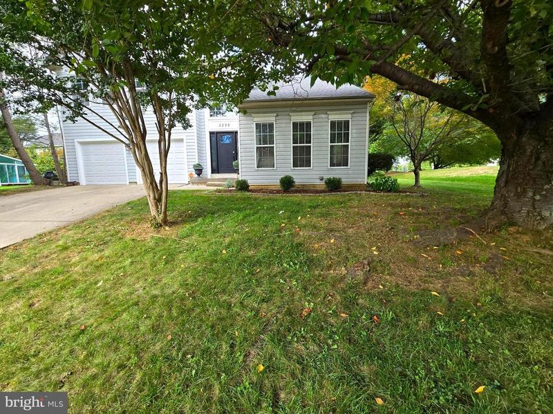 5226 Kingsbrook Dr, Frederick, MD 21703