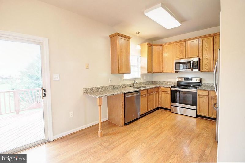 7127 Ladd Cir, Frederick, MD 21703