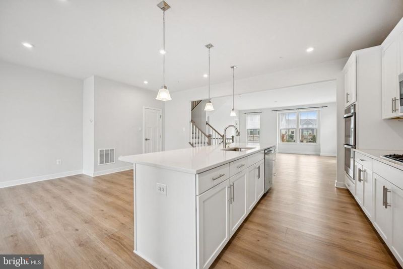 6120 Aster View Ln, Frederick, MD 21703