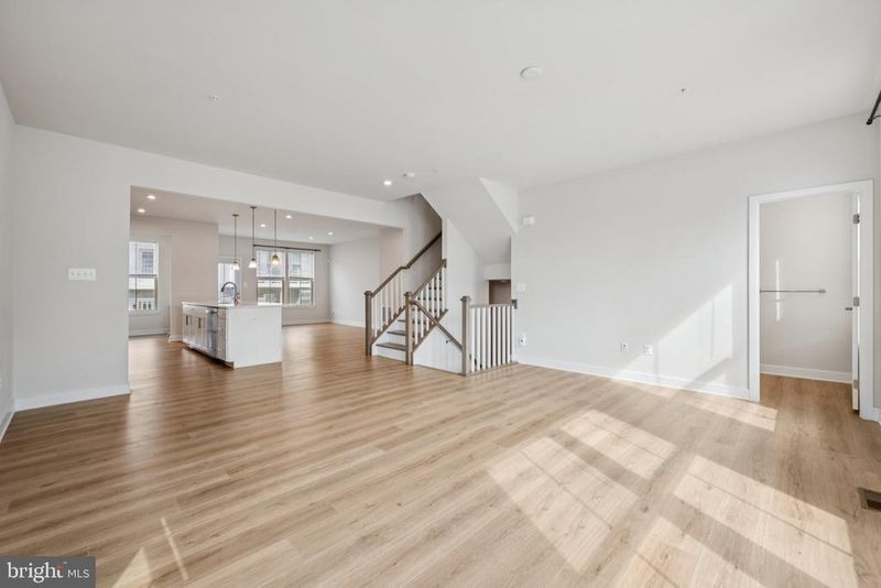 6120 Aster View Ln, Frederick, MD 21703