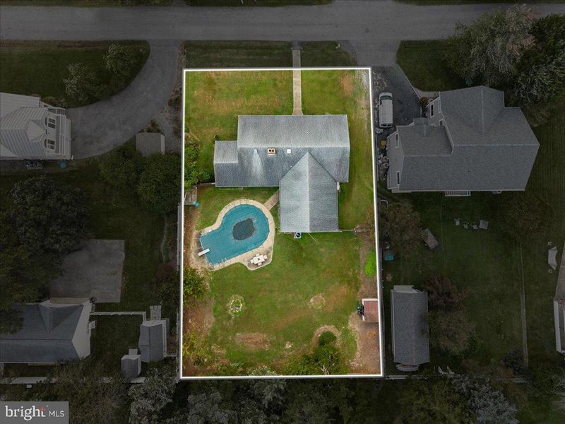5563 Gloucester St, Churchton, MD 20733