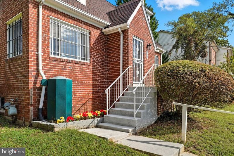 140 Wilmington Pl SE, Washington, DC 20032
