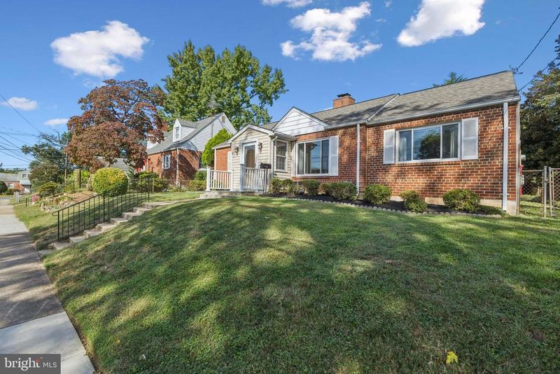 1523 Crest Rd, Silver Spring, MD 20902
