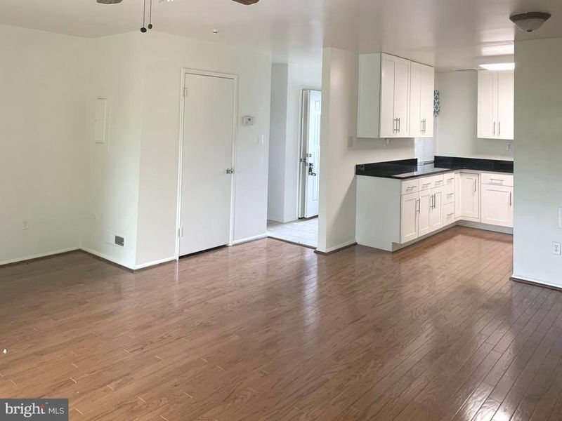 2216 Notely Ln #111, Crofton, MD 21114