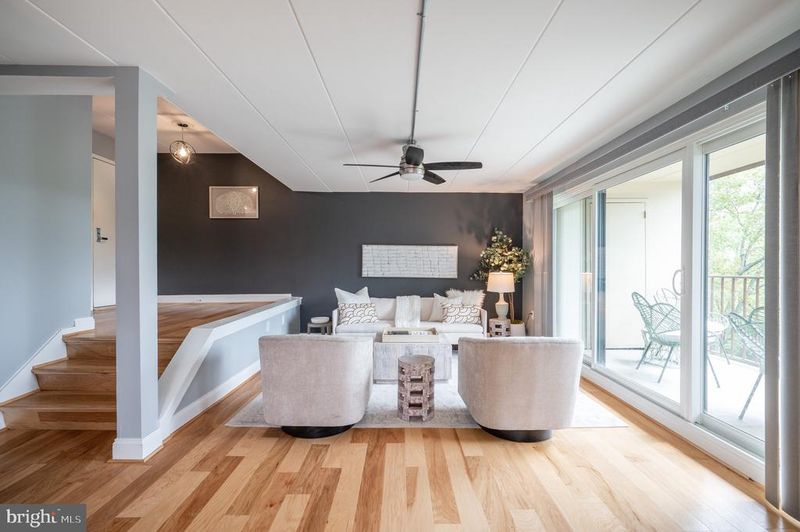 110 Roberts Ln #301, Alexandria, VA 22314