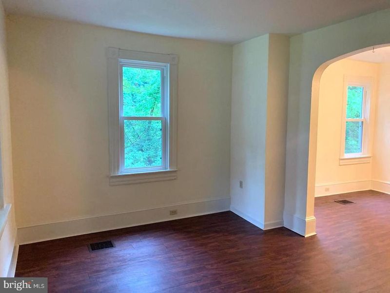 729 E D St, Brunswick, MD 21716