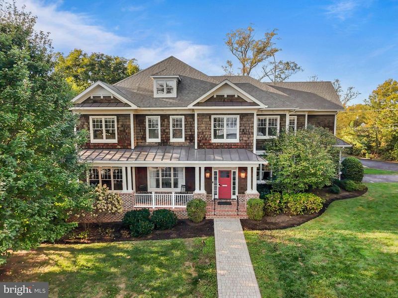 4801 29th St N, Arlington, VA 22207
