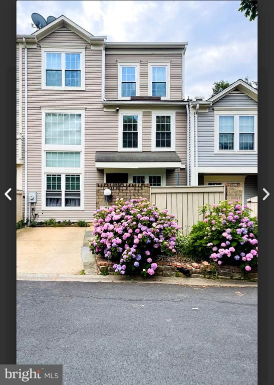 8812 Sturbridge Pl, Montgomery Village, MD 20886