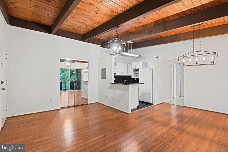 7857 Enola St #208, Mclean, VA 22102