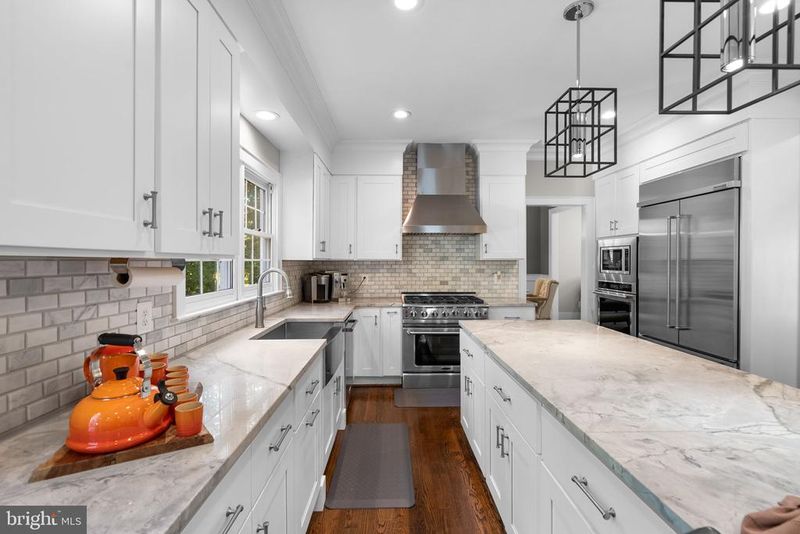 3 Jaystone Ct, Silver Spring, MD 20905