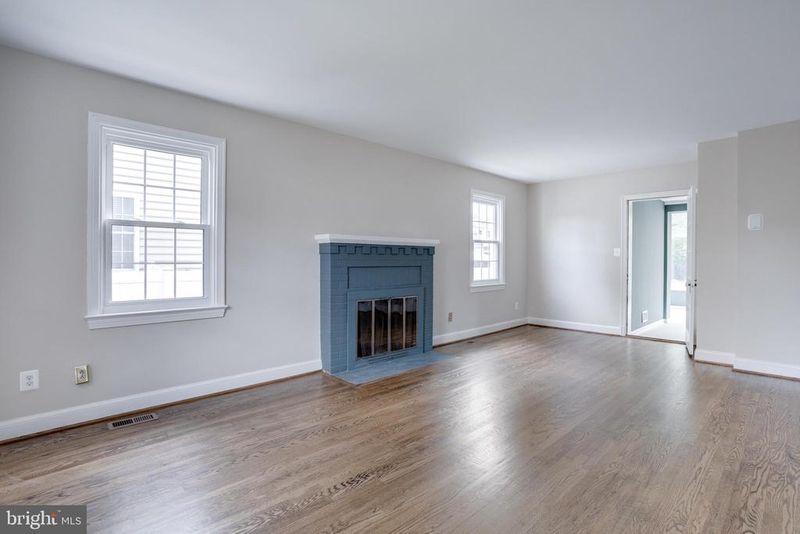 3404 8th St S, Arlington, VA 22204