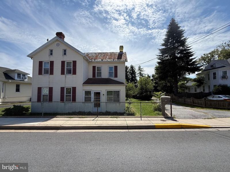 30 Frederick Rd, Thurmont, MD 21788