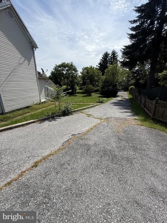 30 Frederick Rd, Thurmont, MD 21788