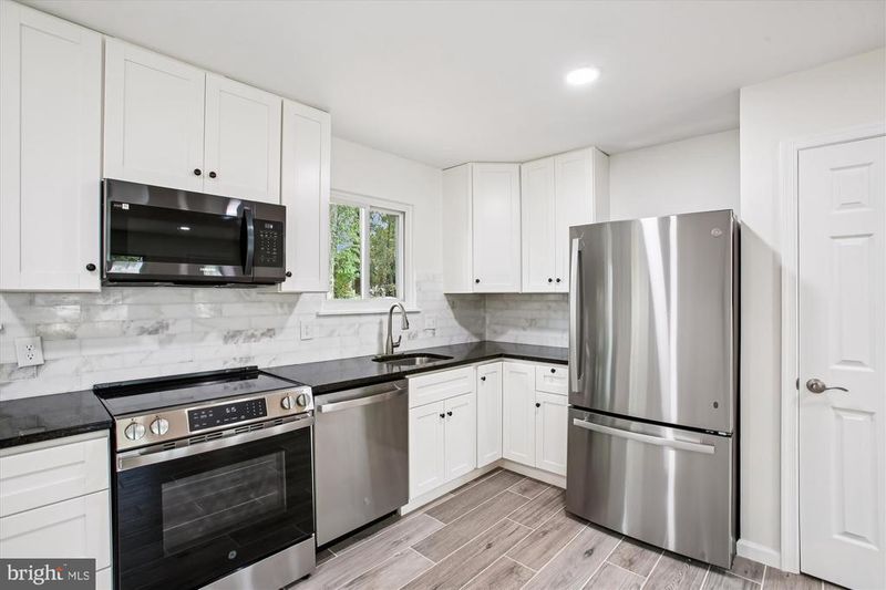 4403 Wyres St, Alexandria, VA 22309