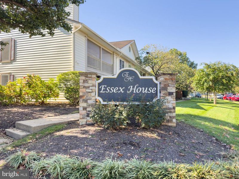 6052 Essex House Sq #6052A, Alexandria, VA 22310