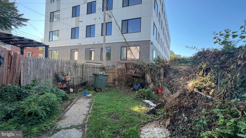 2005 Fairlawn Ave SE, Washington, DC 20020