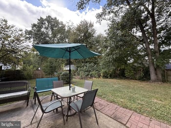 220 Summit Hall Rd, Gaithersburg, MD 20877
