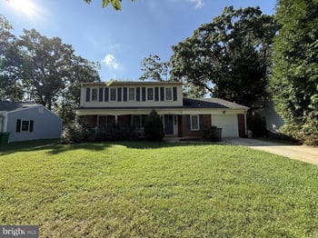 220 Summit Hall Rd, Gaithersburg, MD 20877