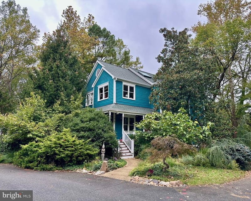 6304 30th St NW, Washington, DC 20015