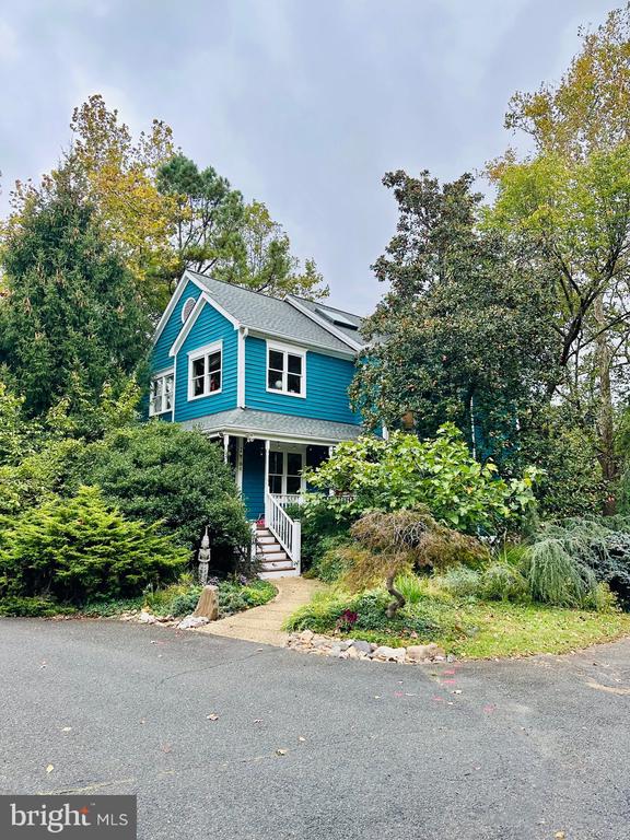 6304 30th St NW, Washington, DC 20015