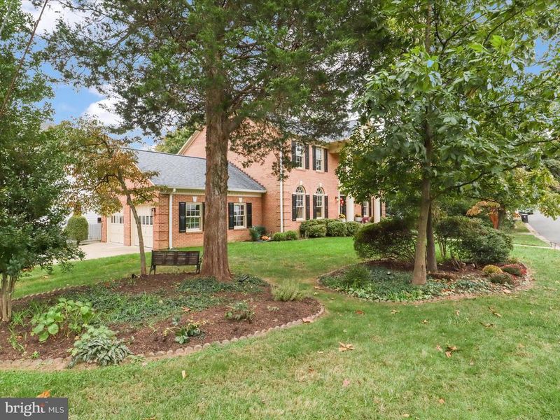 6100 35th St N, Arlington, VA 22213