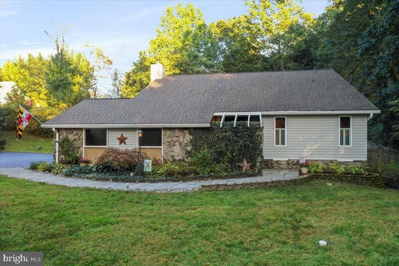 4997 Tall Oaks Dr, Monrovia, MD 21770
