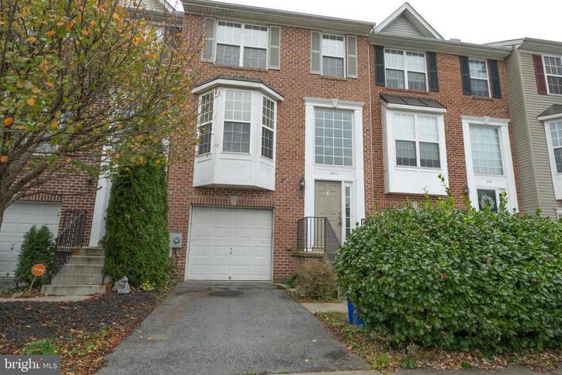 242 Timber View Ct, Frederick, MD 21702