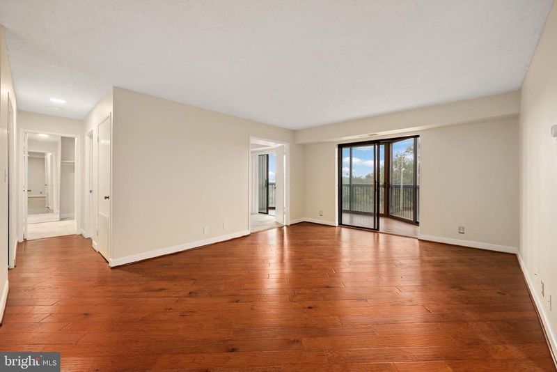 5904 Mount Eagle Dr #510, Alexandria, VA 22303