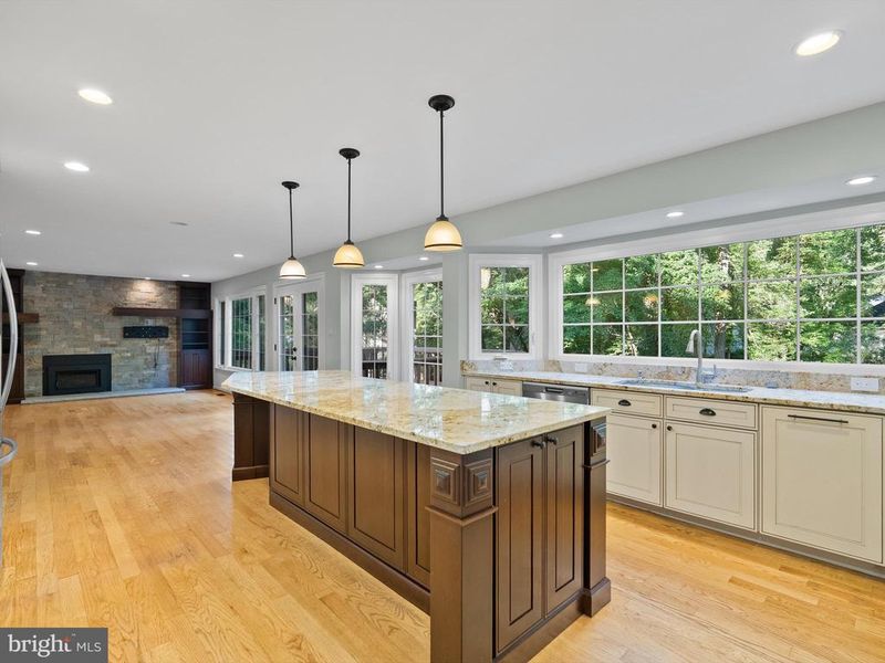 11603 Auburn Grove Ct, Reston, VA 20194