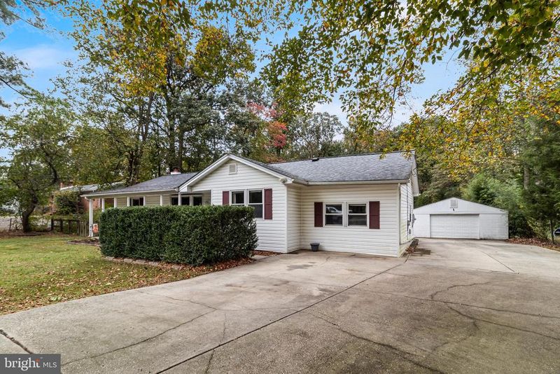 14305 Duckett Rd, Brandywine, MD 20613