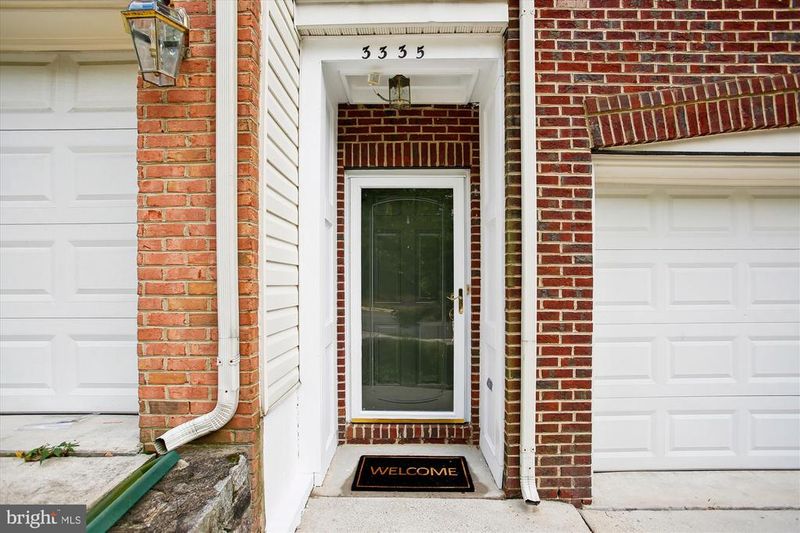 3335 Beechcliff Dr, Alexandria, VA 22306