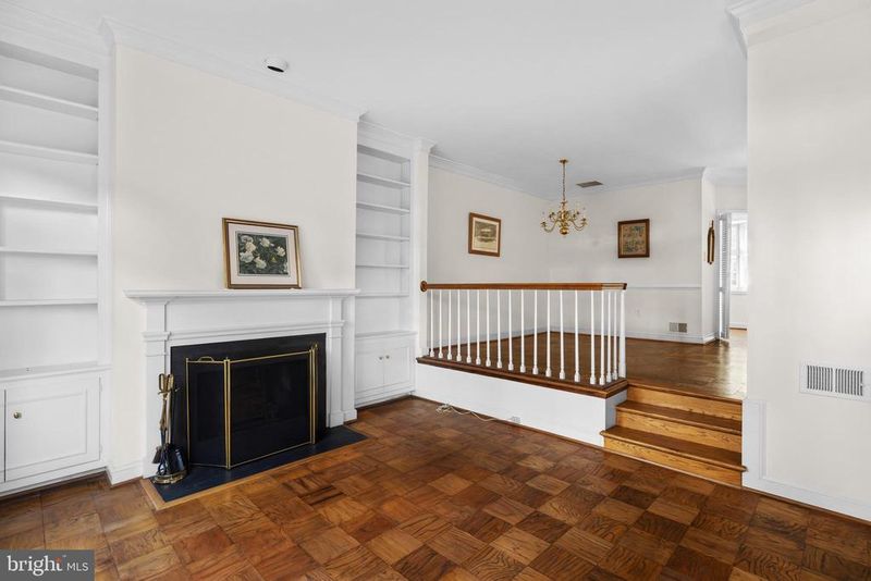 211 S West St S, Alexandria, VA 22314