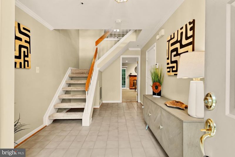 14026 Gullivers Trl, Bowie, MD 20720