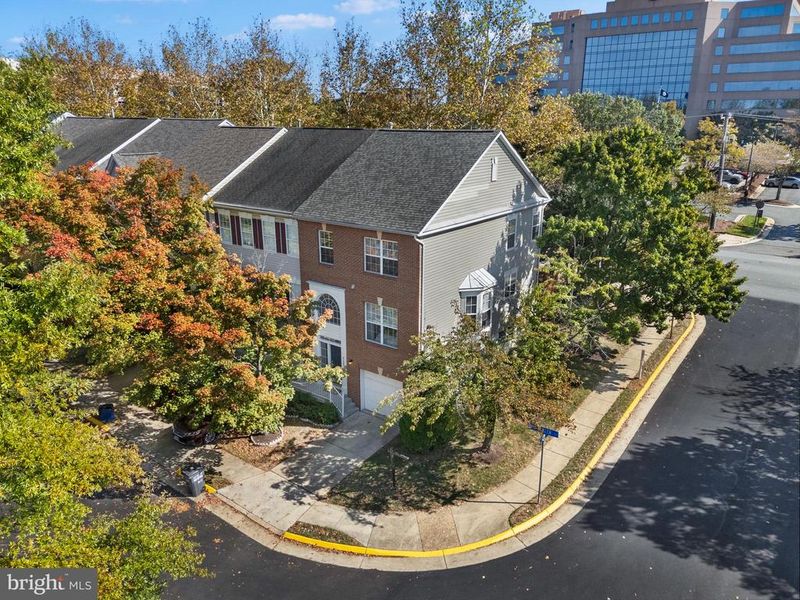 4133 Grover Glen Ct, Fairfax, VA 22030