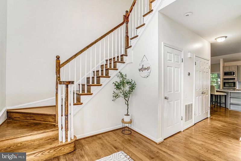 1255 Dartmouth Ct, Alexandria, VA 22314