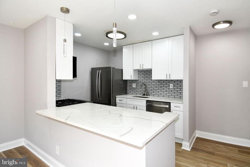3225 University Blvd W #22, Kensington, MD 20895