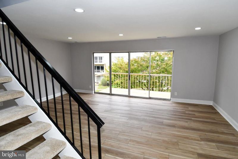 3225 University Blvd W #22, Kensington, MD 20895