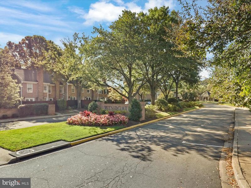 2612 S Arlington Mill Dr #4, Arlington, VA 22206