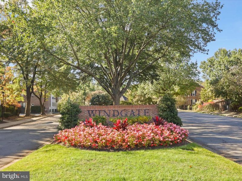 2612 S Arlington Mill Dr #4, Arlington, VA 22206