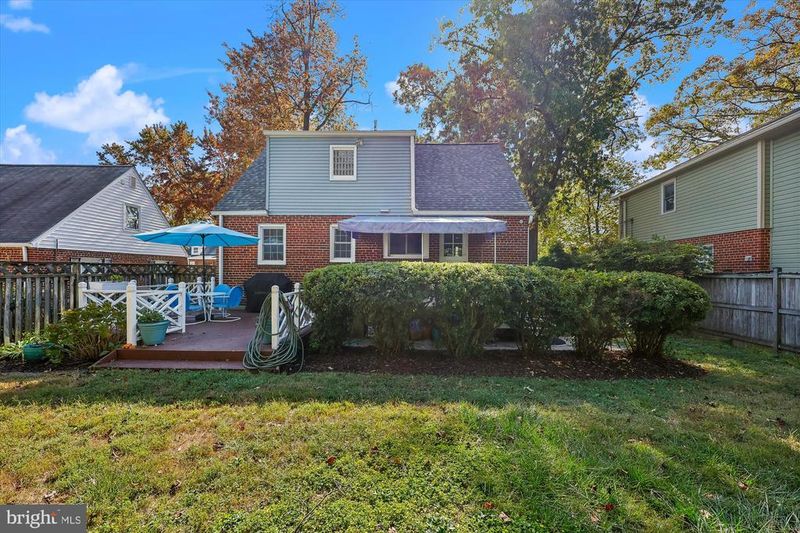 1605 Windham Ln, Silver Spring, MD 20902