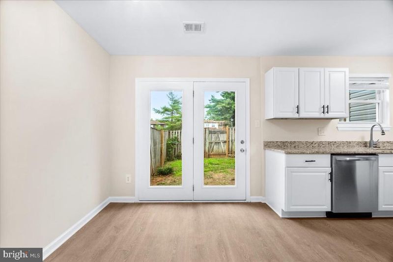 8411 Foresight Ln, Walkersville, MD 21793