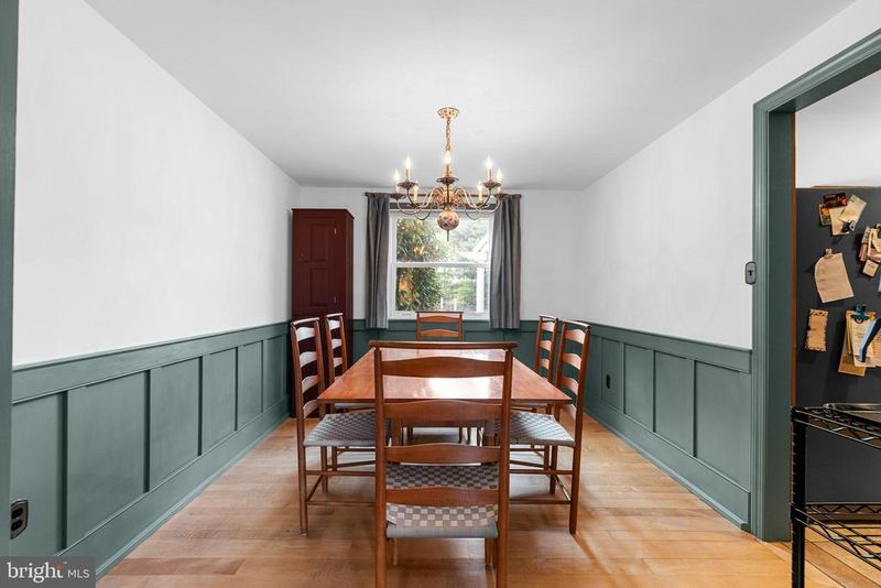 18 Thornhurst Ct, Olney, MD 20832