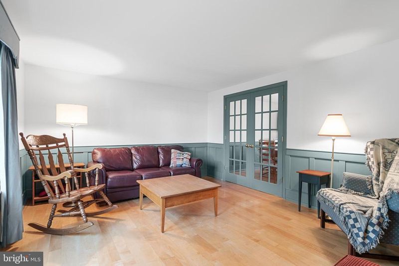 18 Thornhurst Ct, Olney, MD 20832