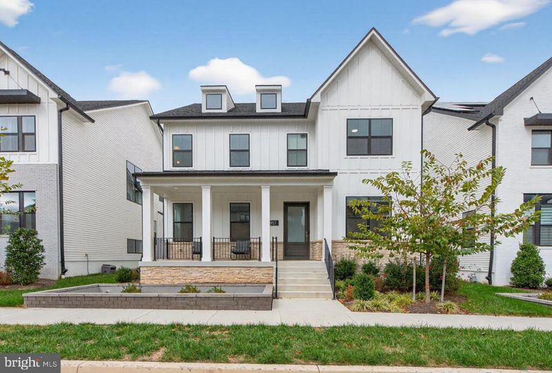 6917 Silver Linden St, Bethesda, MD 20817