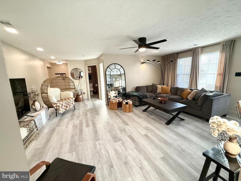 5600 Avonshire Pl #G, Frederick, MD 21703