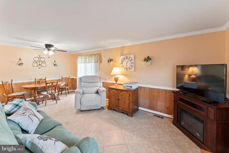 12975 Ridgemist Ln, Fairfax, VA 22033