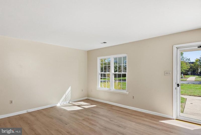 4065 Bluebird Dr, Waldorf, MD 20603