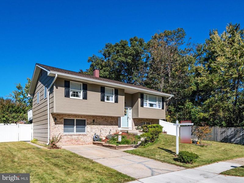 454 Nolheight Rd, Glen Burnie, MD 21061